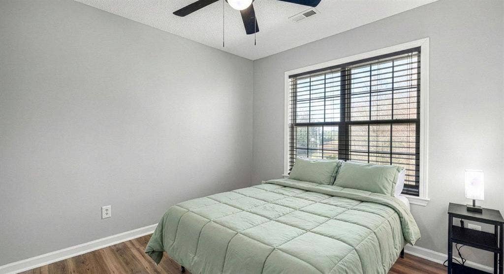 8 BR in Charlotte