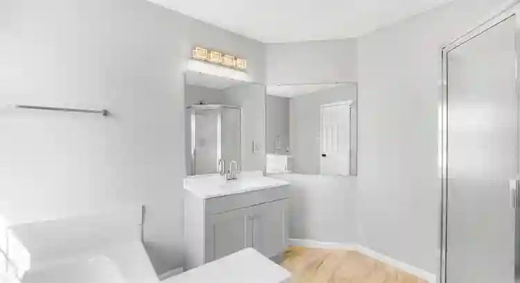 8 BR in Charlotte