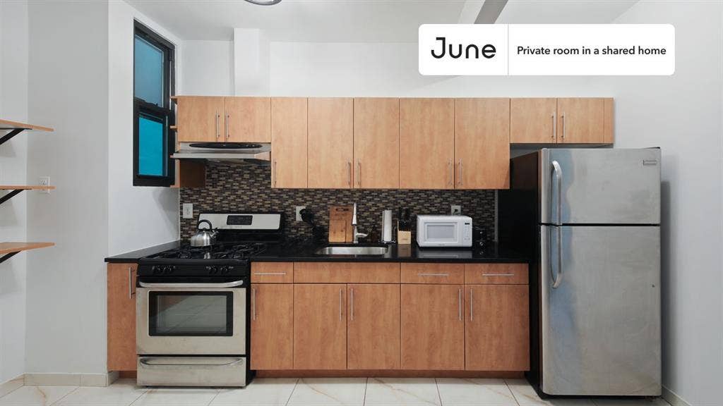 2 BR in New York City