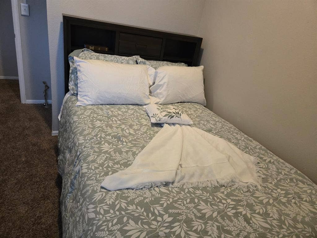 Looking too rent room