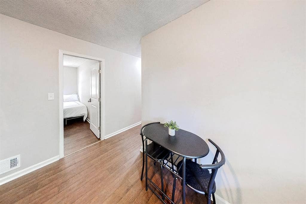 10 BR in Ellenwood