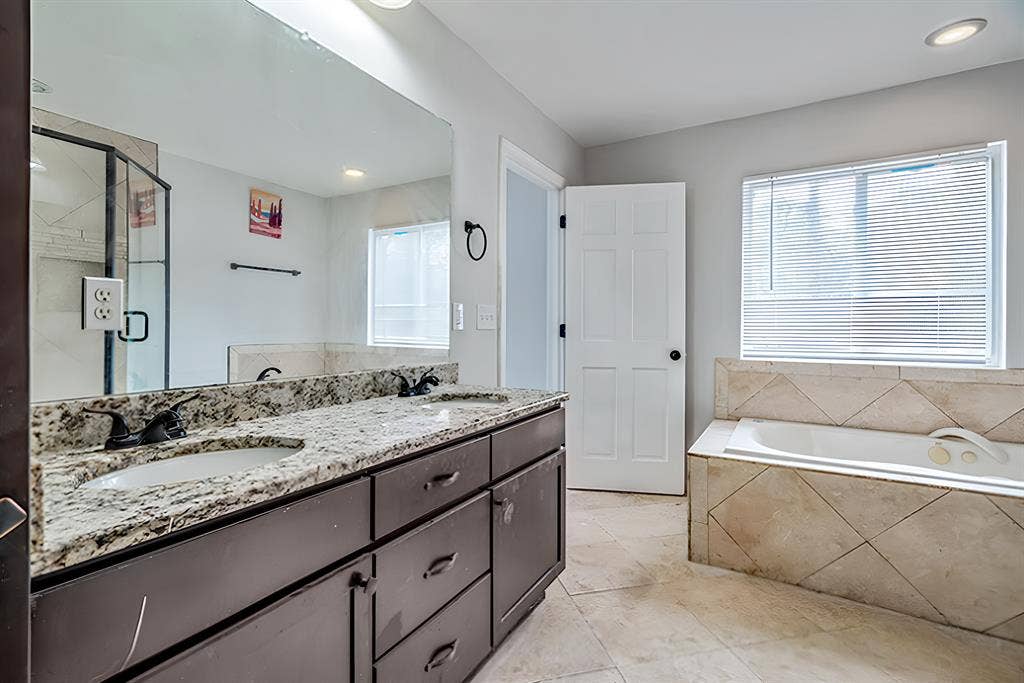 8 BR in Atlanta