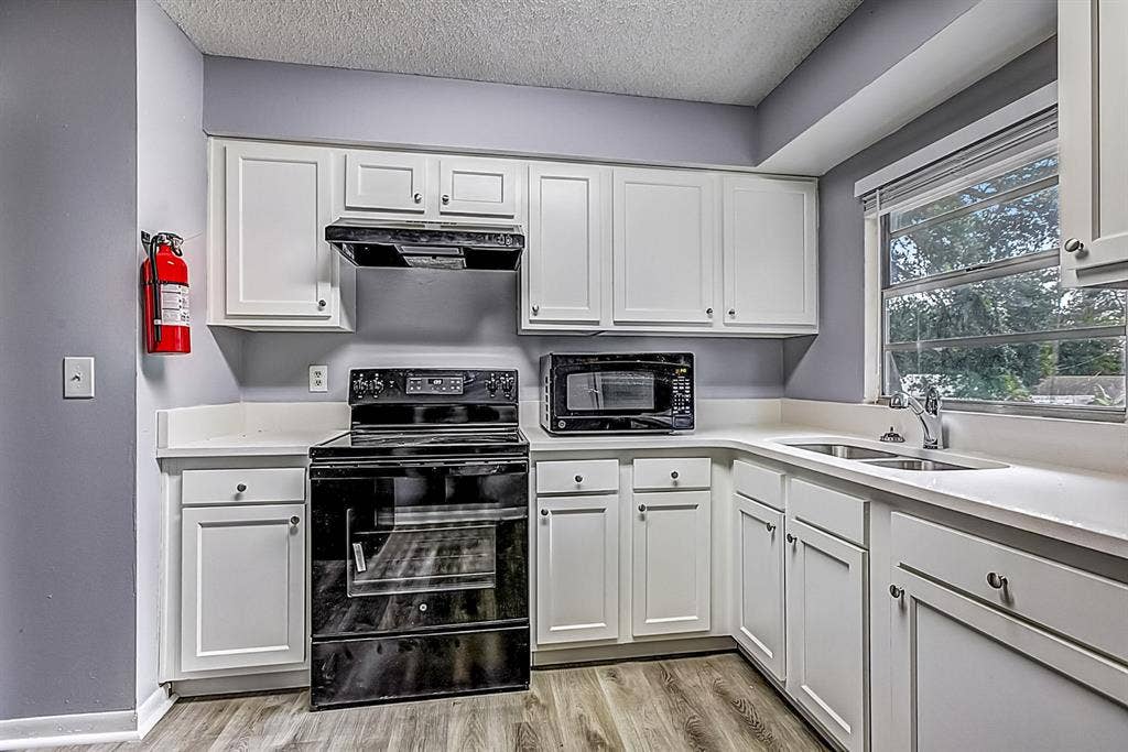 7 BR in Tampa