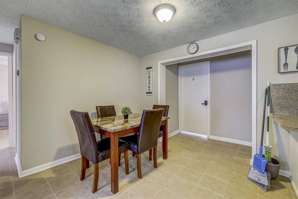 7 BR in Jacksonville