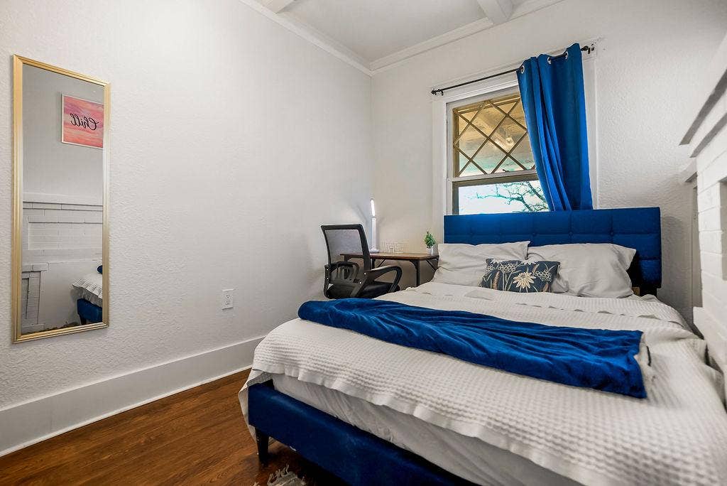 8 BR in Kansas City