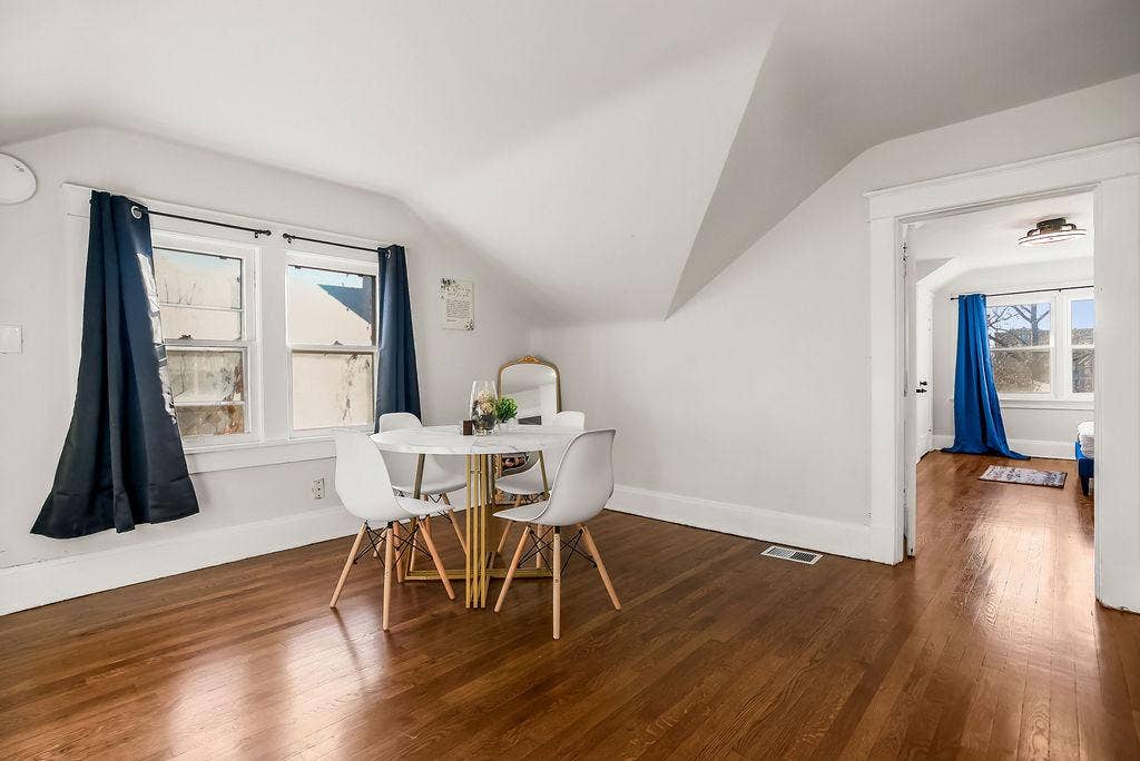 8 BR in Kansas City