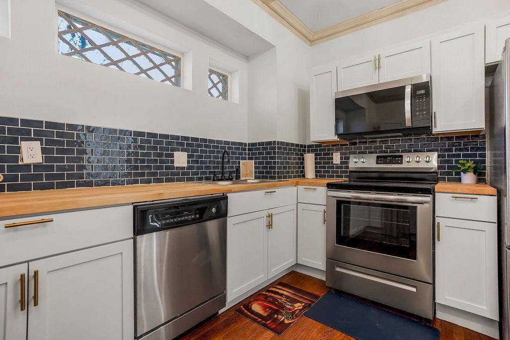 8 BR in Kansas City