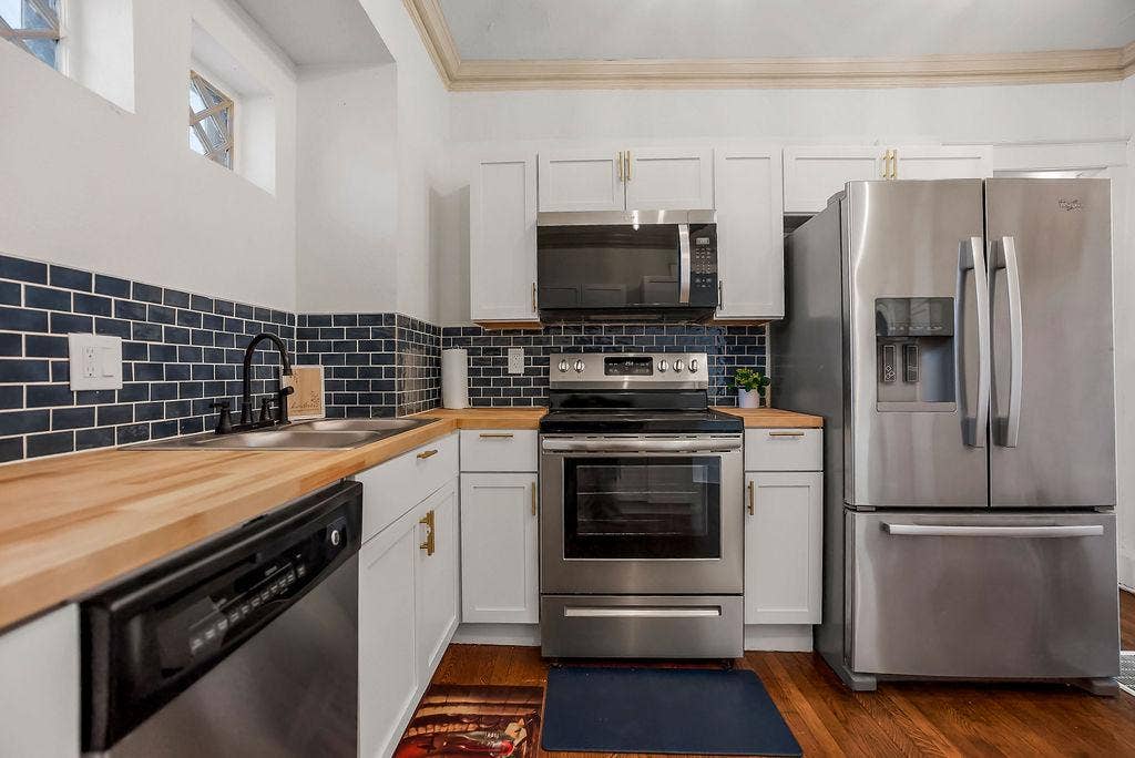 8 BR in Kansas City