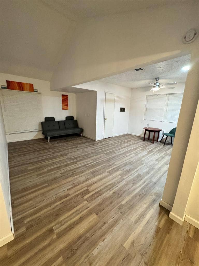1 BR in Humble