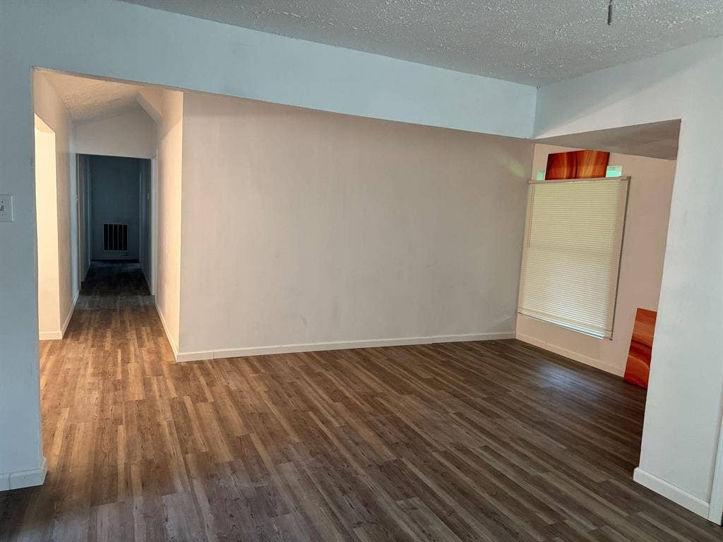 1 BR in Humble