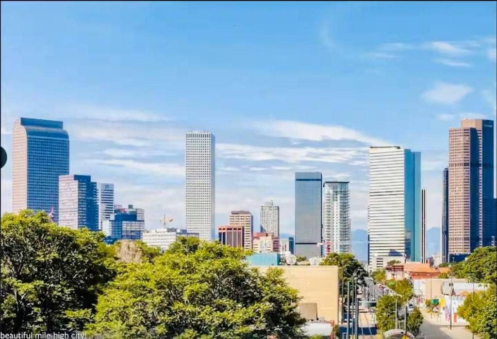 5 BR in Denver