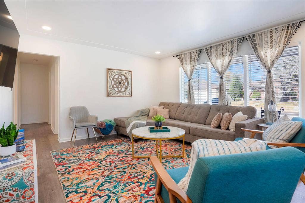 5 BR in Denver