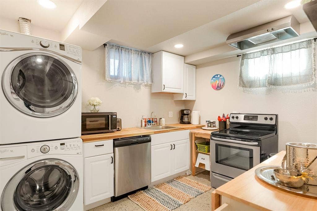 5 BR in Denver