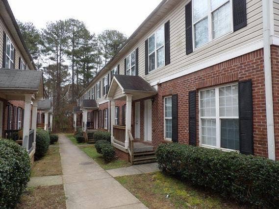 2 BR in Marietta