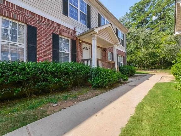 2 BR in Marietta