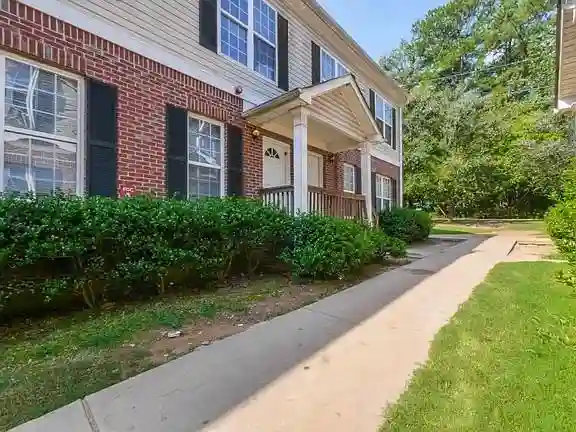 2 BR in Marietta