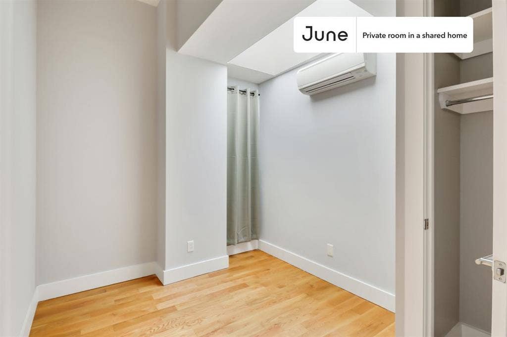 5 BR in New York City
