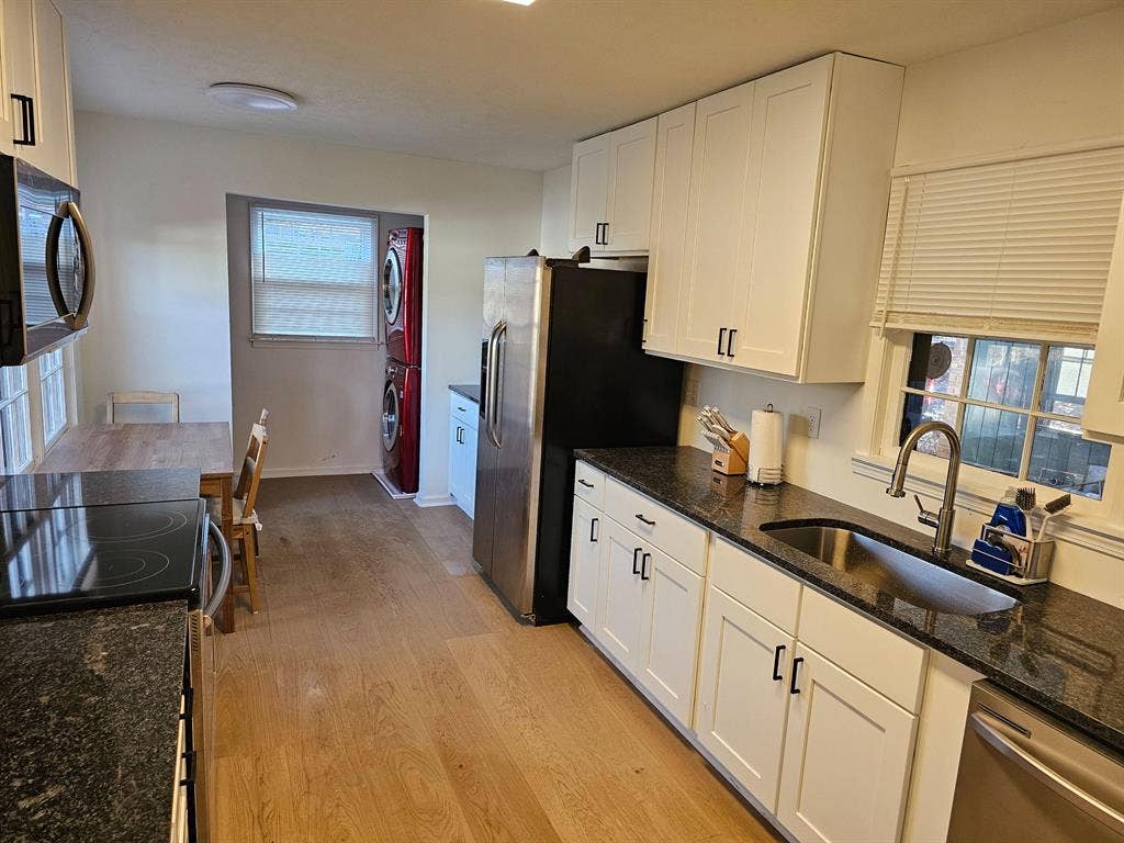 4 BR in Douglasville