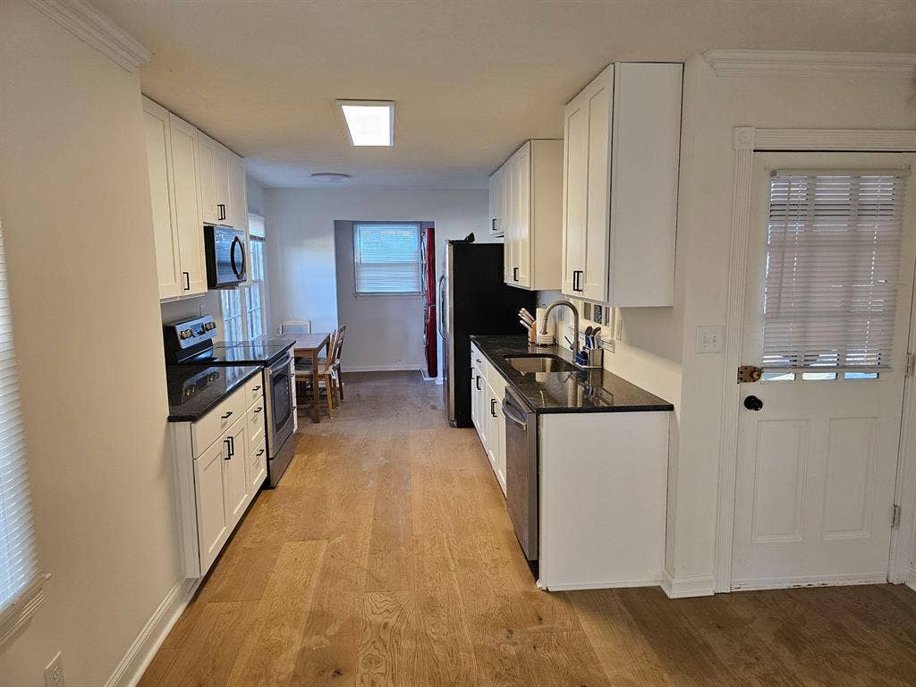 4 BR in Douglasville