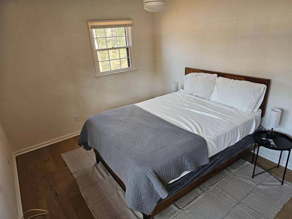 4 BR in Douglasville