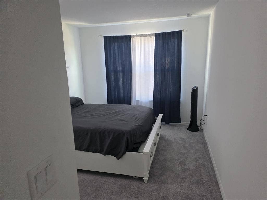Downstairs bedroom with bathroom 🚻