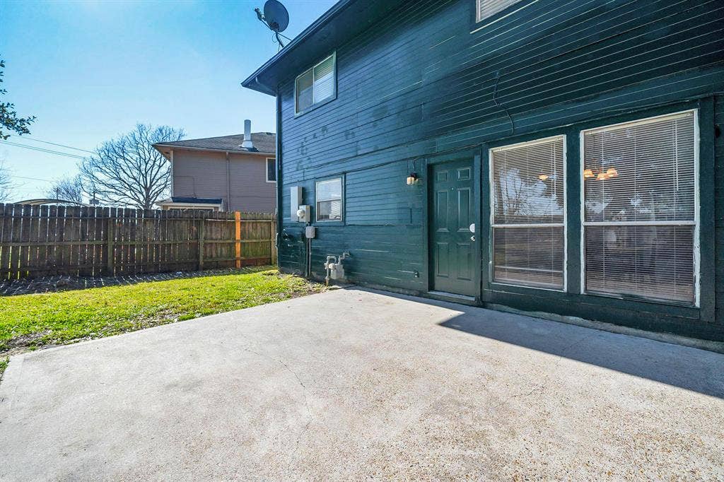 8 BR in Houston