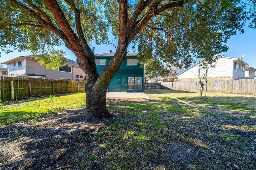 8 BR in Houston