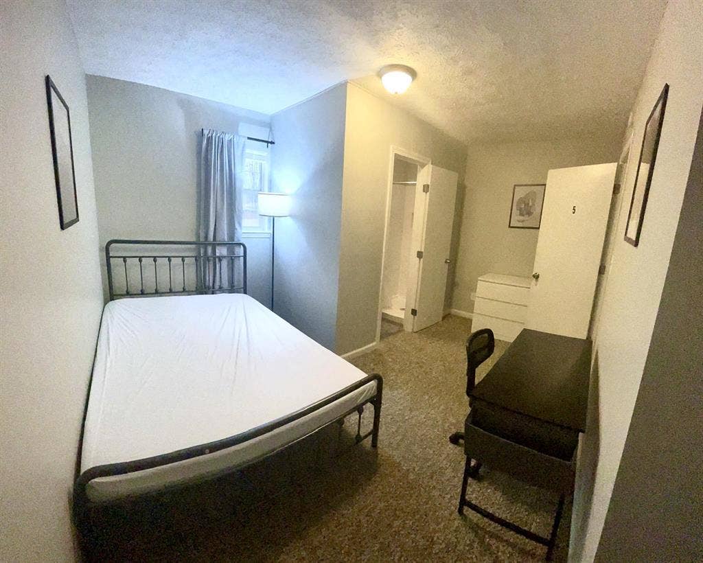 5 BR in Lithia Springs