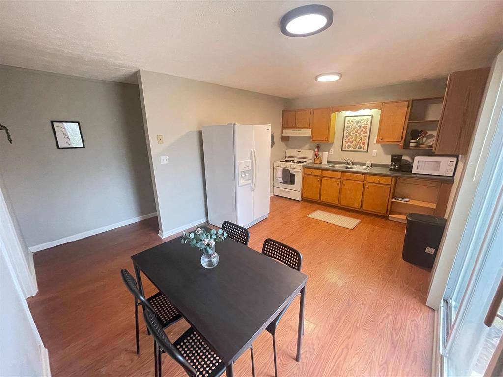 5 BR in Lithia Springs