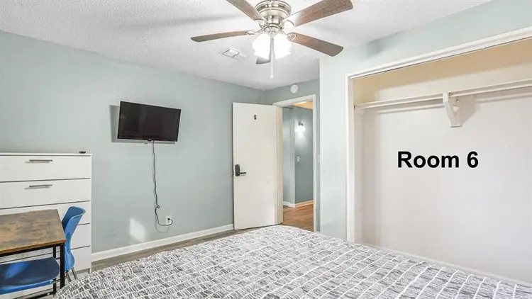 6 BR in Jacksonville