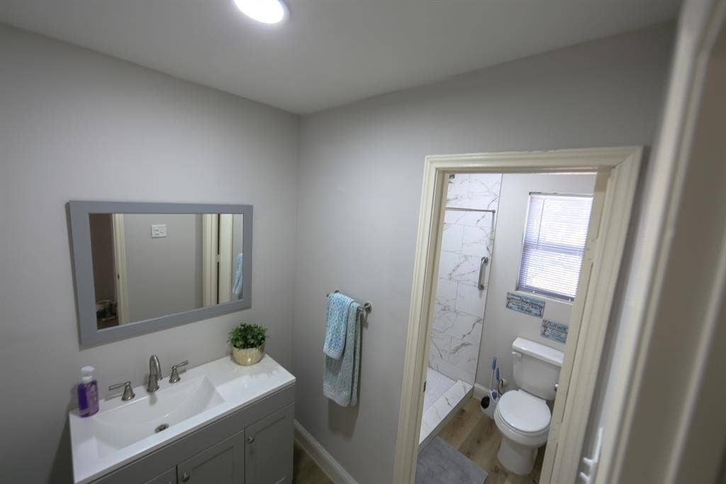6 BR in Houston