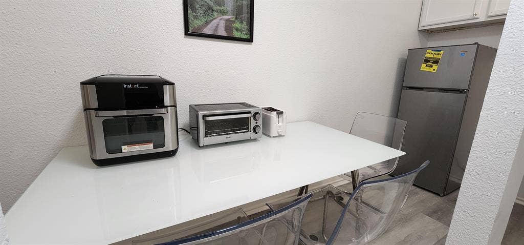 5 BR in Cedar Park
