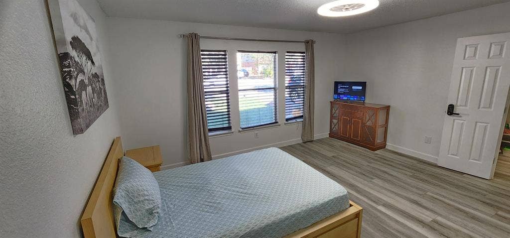 5 BR in Cedar Park