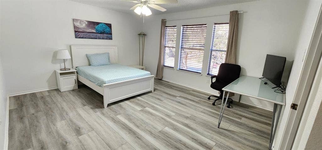 5 BR in Cedar Park