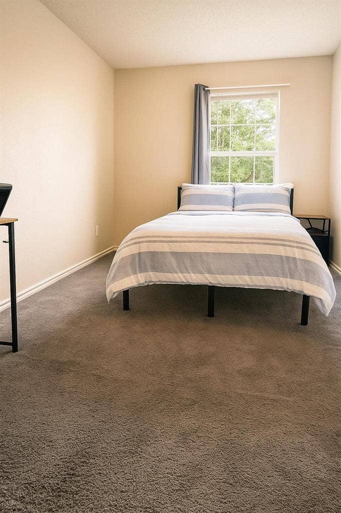 7 BR in Arlington