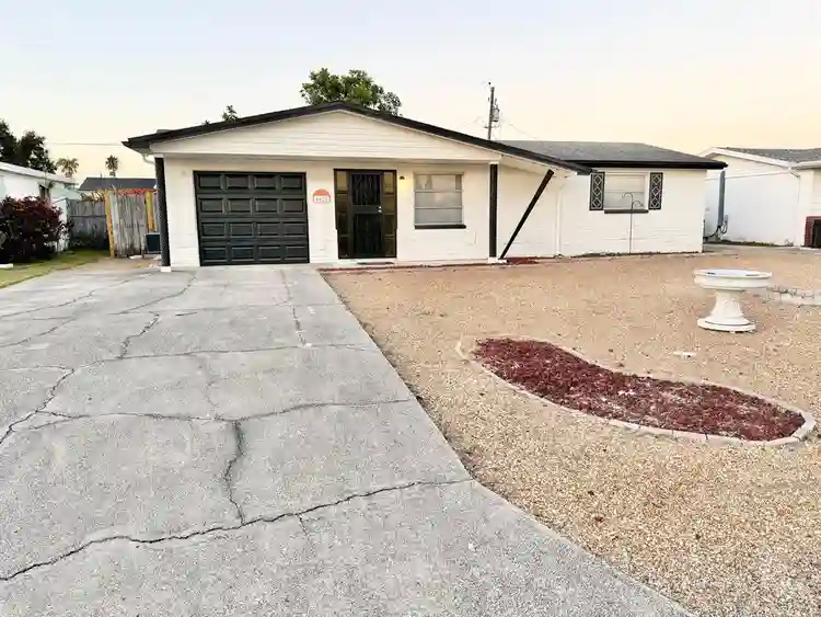 4 BR in Holiday