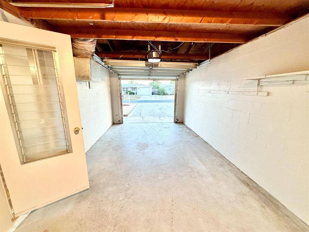 4 BR in Holiday