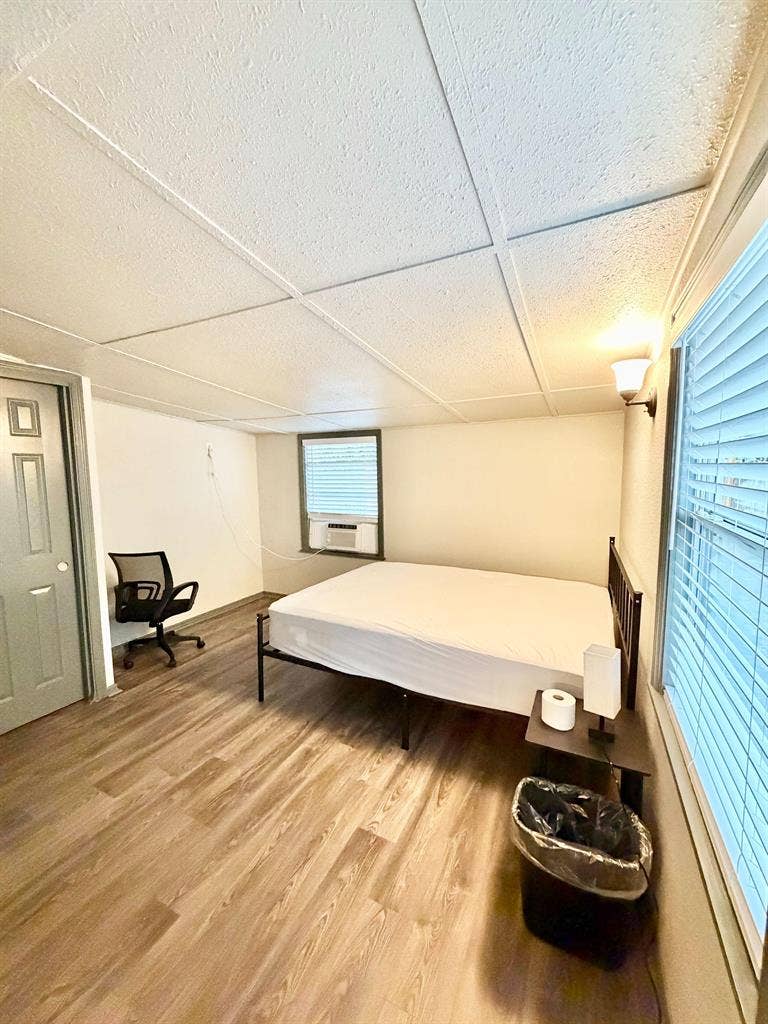 4 BR in Holiday