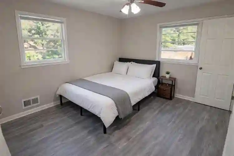 10 BR in Atlanta