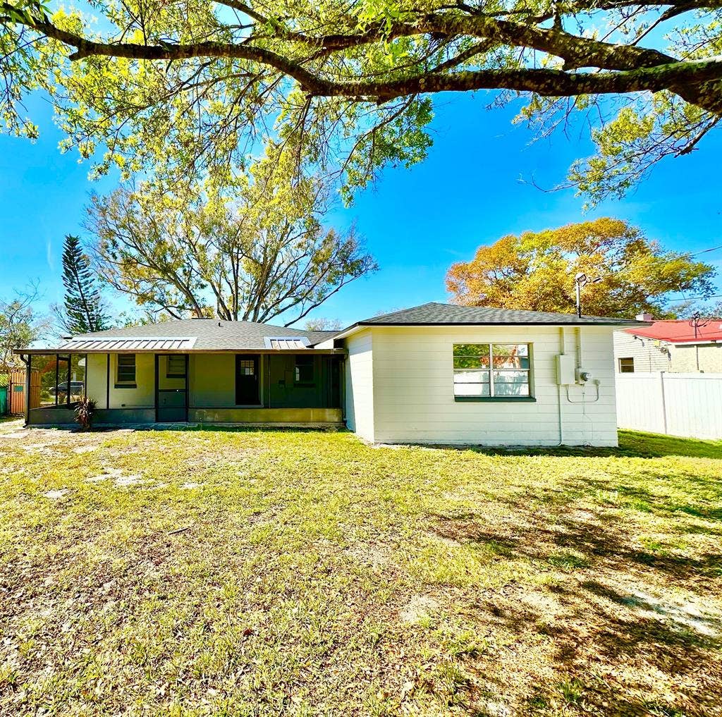 4 BR in Tampa