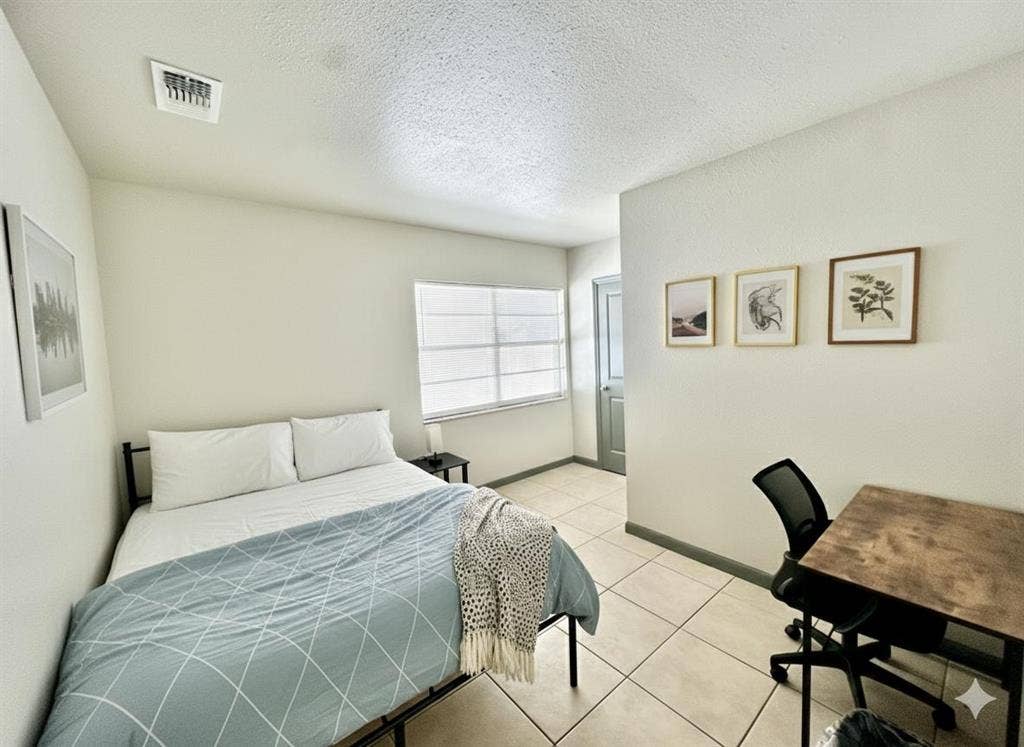 4 BR in Tampa