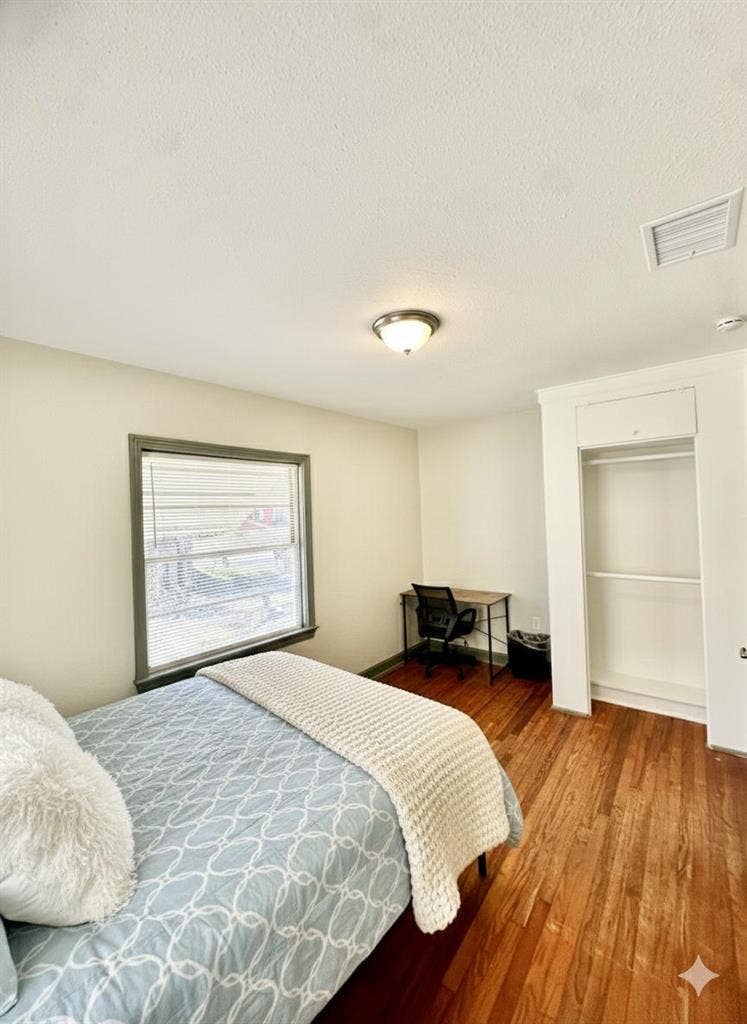 4 BR in Tampa