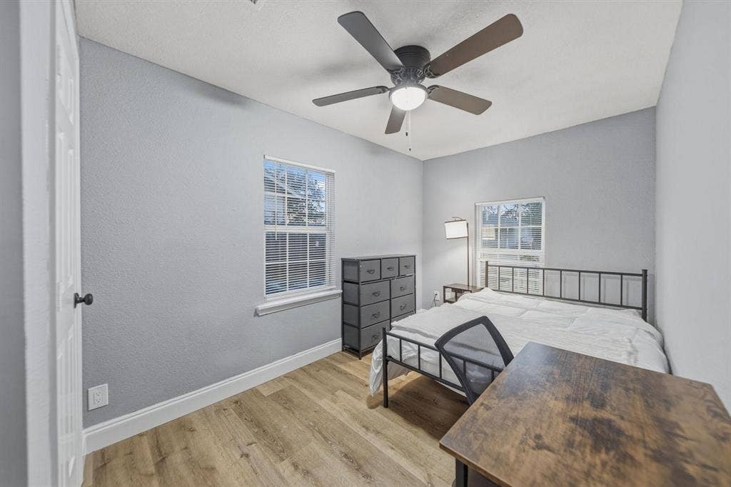 8 BR in Dallas