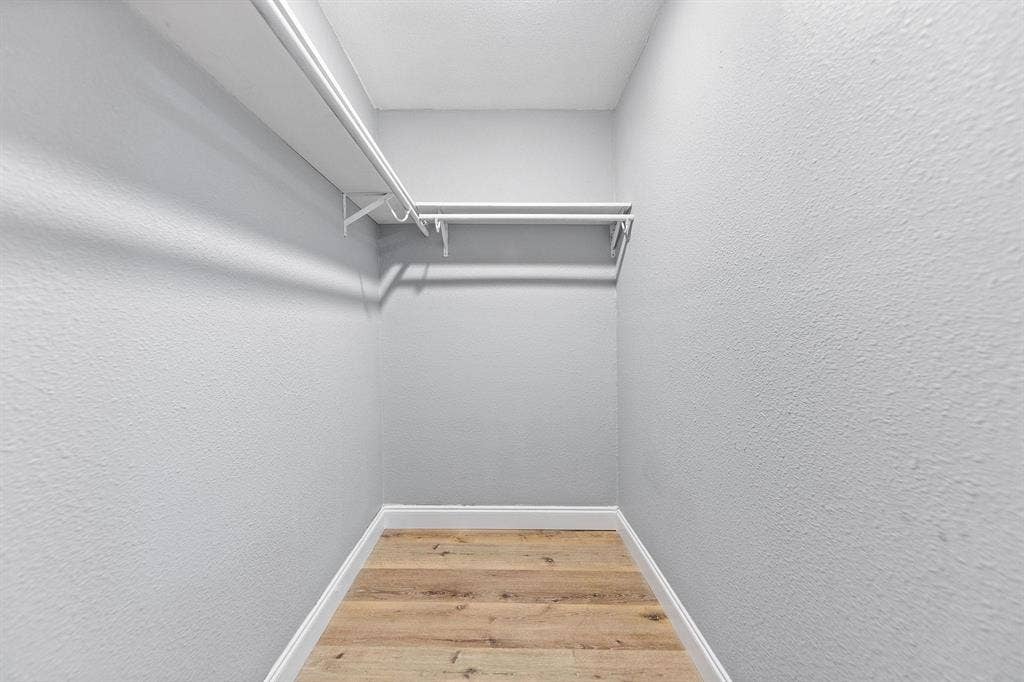 8 BR in Dallas