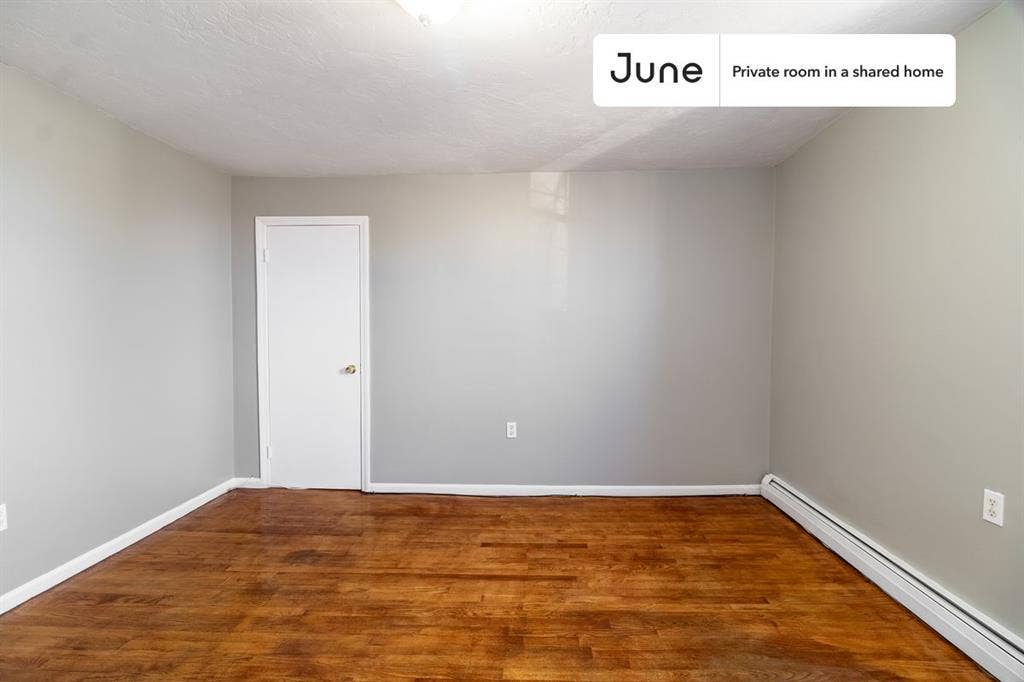 4 BR in Boston