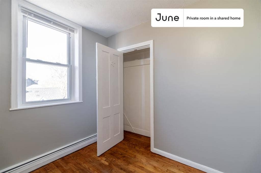 4 BR in Boston
