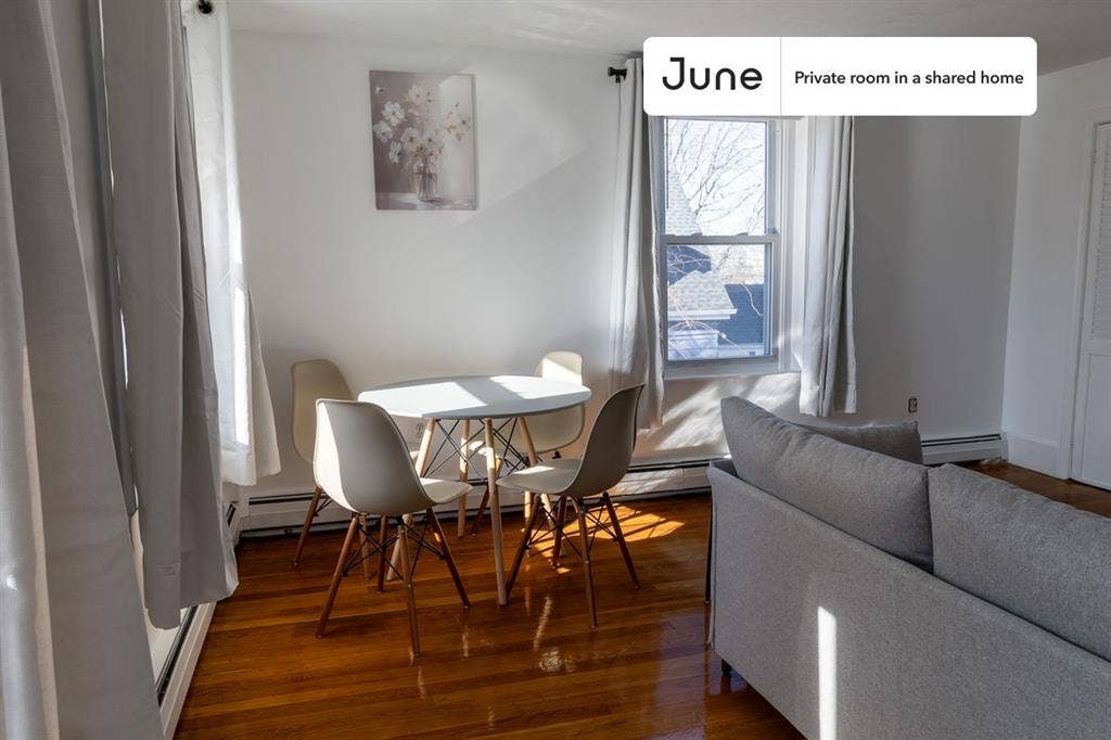 4 BR in Boston