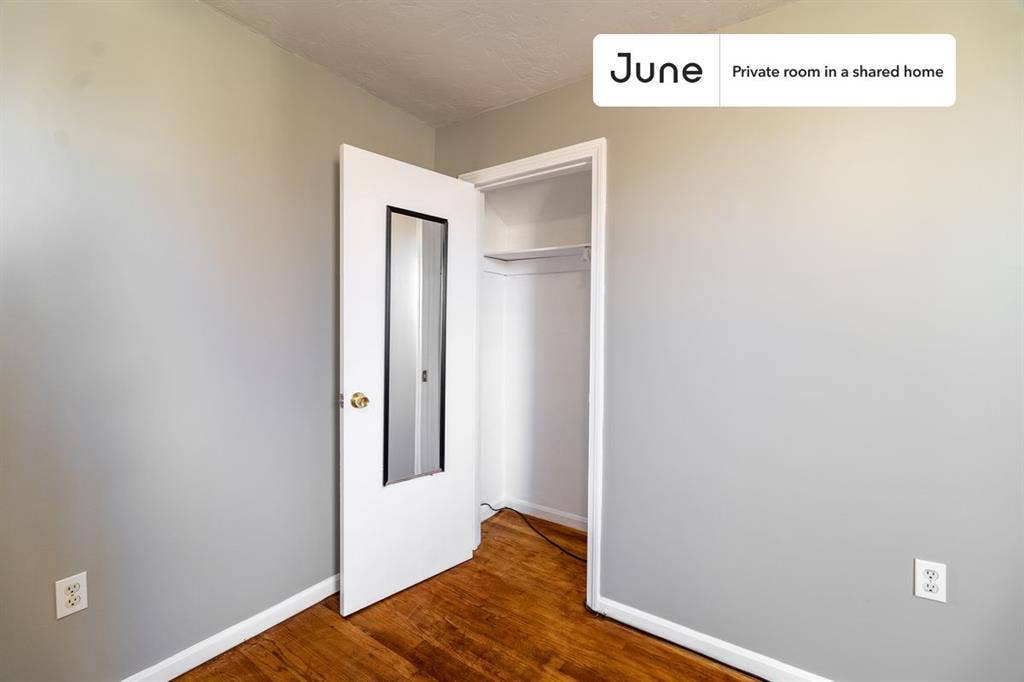 4 BR in Boston