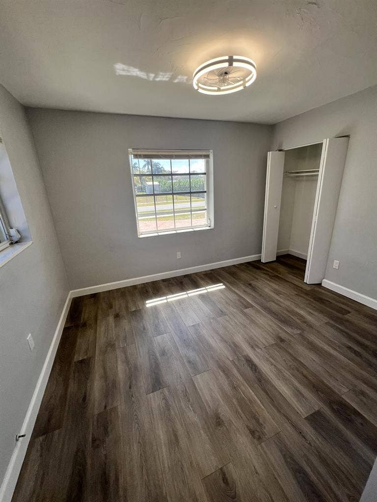 🏡  Bath Apt for Rent