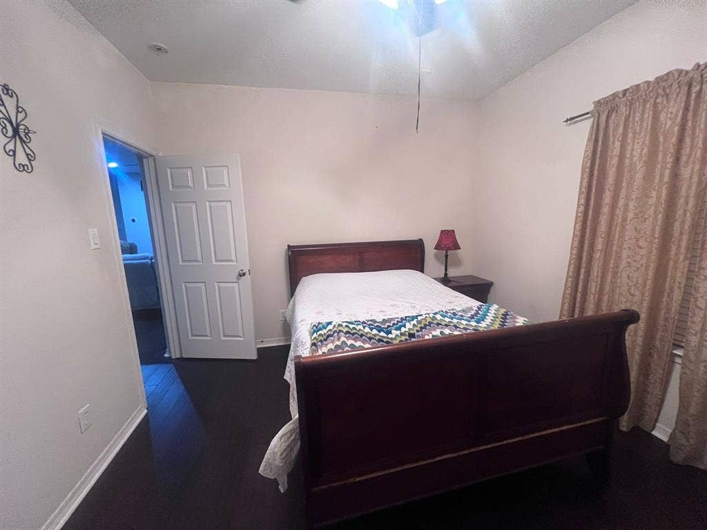 Room available to rent in Pearland